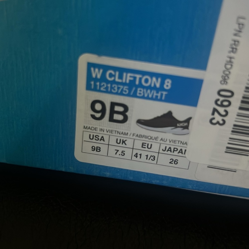 HOKA ONE ONE Men's Clifton 9 Running Shoe - Picture 4 of 4